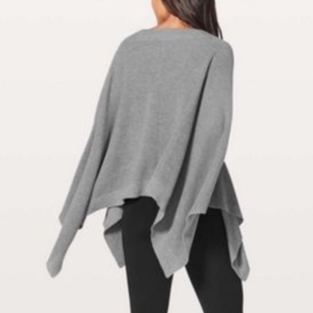 Lululemon Cropped High Low Shark Bite Knit Top